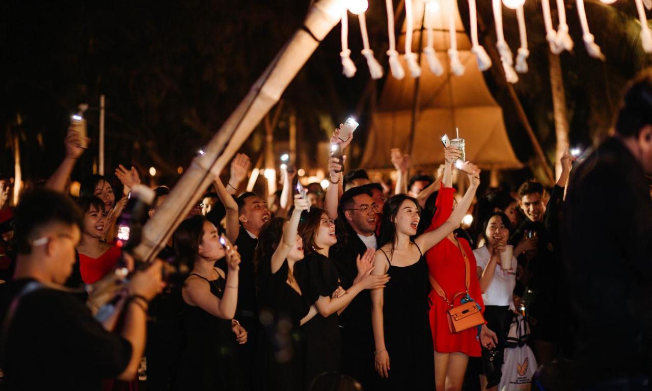 Hola Beach - Beach Club & Eco Glamping Resort Ke Ga Exterior photo